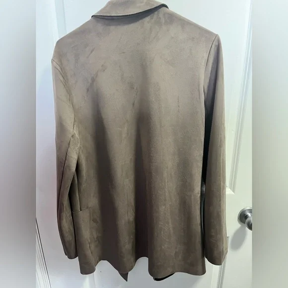NWT brown/tan suede material tunic. - Picture 2 of 2